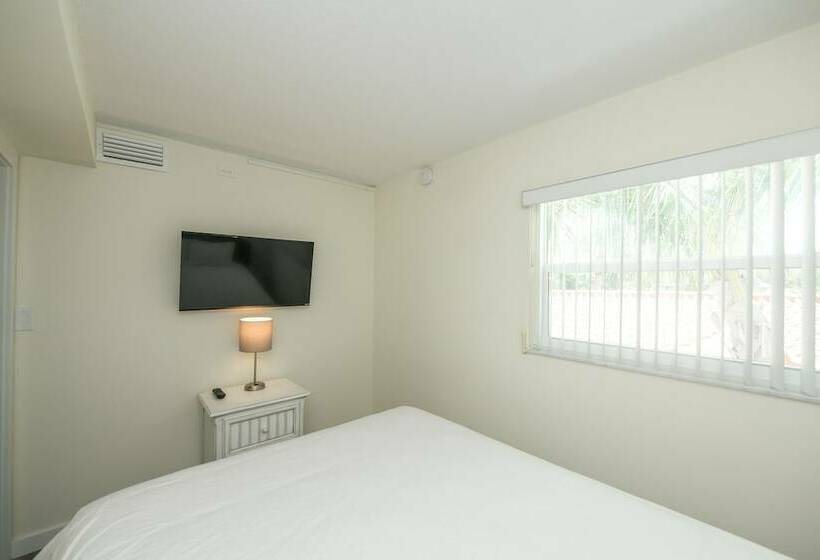 Люкс 2 Спальни, Siesta Key Beach Resort And Suites