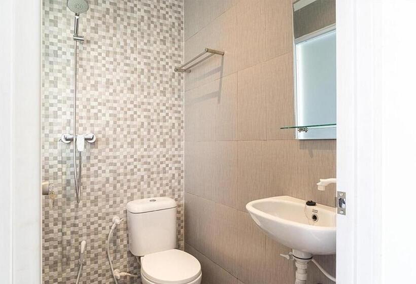 Номер Стандарт, Reddoorz Near Seasons City Mall