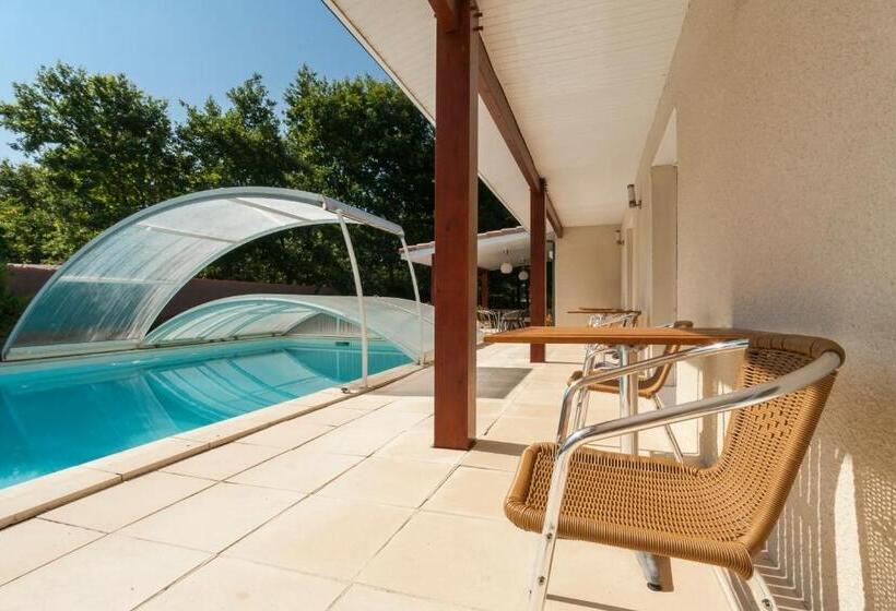 غرفة قياسية مطلّة علي حمام السباحة, Atlanticvilla