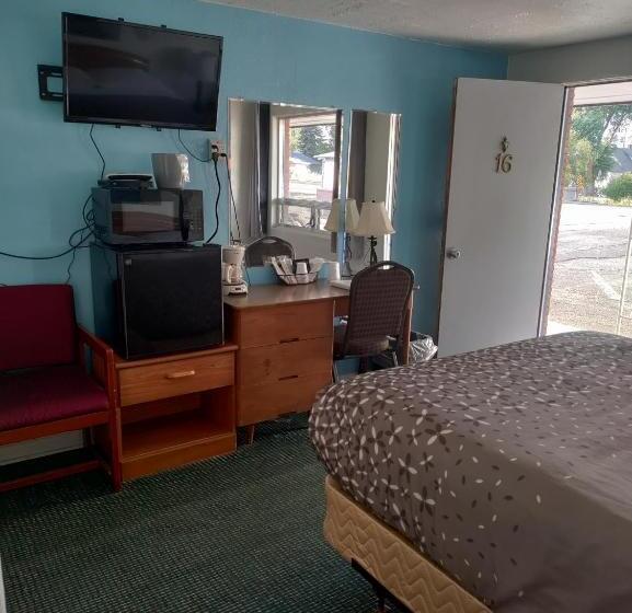Номер Стандарт, Eight Bar B Motel