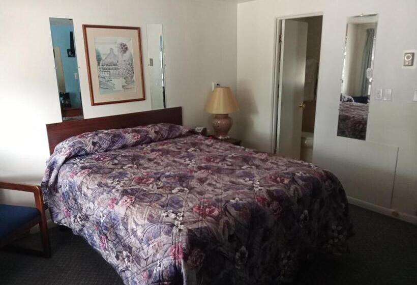 Номер Стандарт, Eight Bar B Motel