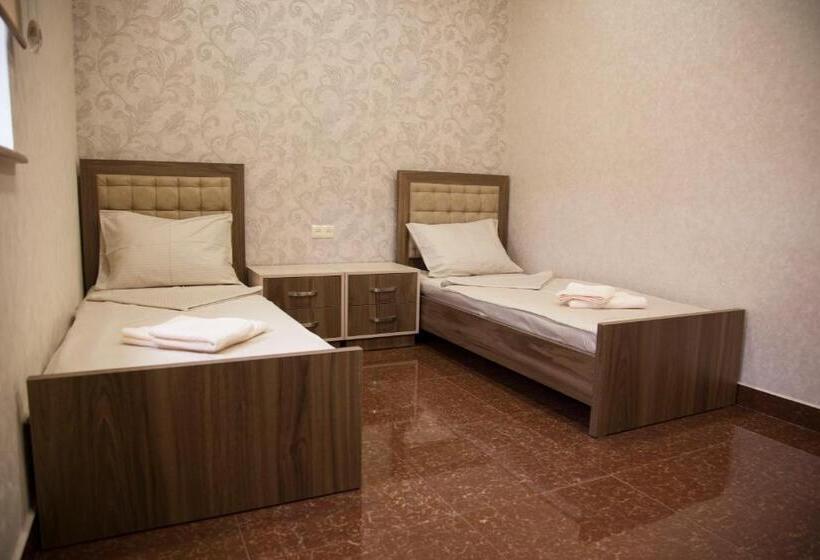اتاق اکونومی, Liko Hostel