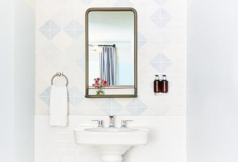 스탠다드 스튜디오 킹침대, Calistoga Motor Lodge And Spa, A Jdv By Hyatt