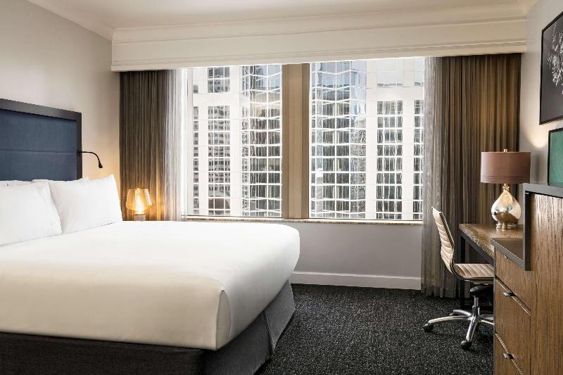 身障者適用キングサイズベッドルーム, Hilton Motif Seattle