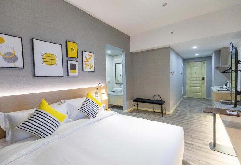Quarto Familiar Deluxe, Imin