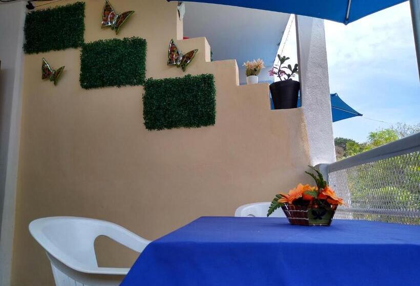 بنگله خانوادگی, Los Bungalitos
