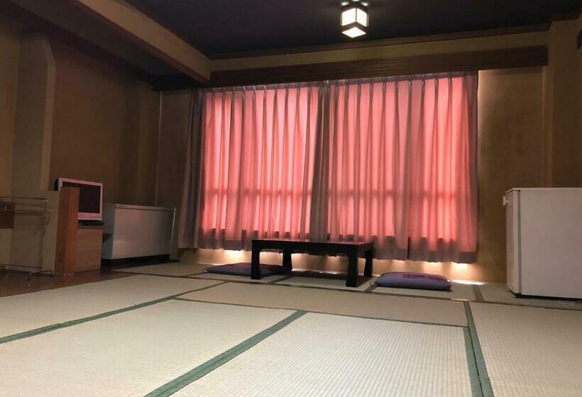 Четырехместный Номер Стандарт, &resort Yamanouchi Hills