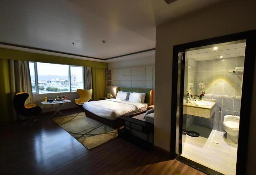 Президентский Люкс, The District Hotel Najran