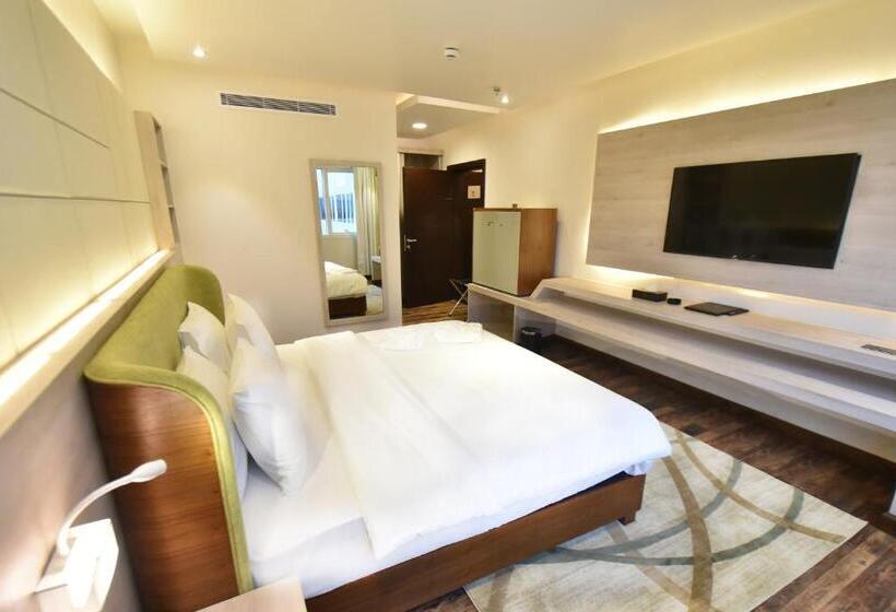 Президентский Люкс, The District Hotel Najran