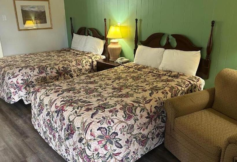 Номер Стандарт, Colonial Inn Franklin Under New Management