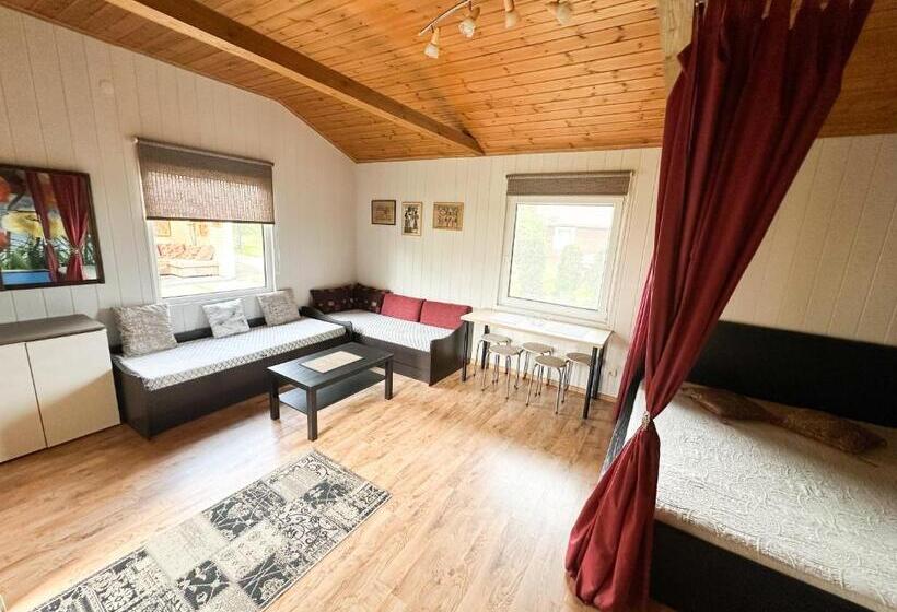اتاق استاندارد چهار تخته, Ramybės Kampelis