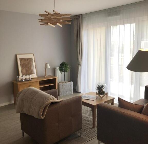 Апартаменты 1 Спальня, Résidence Services Seniors Domitys   Les Safrans