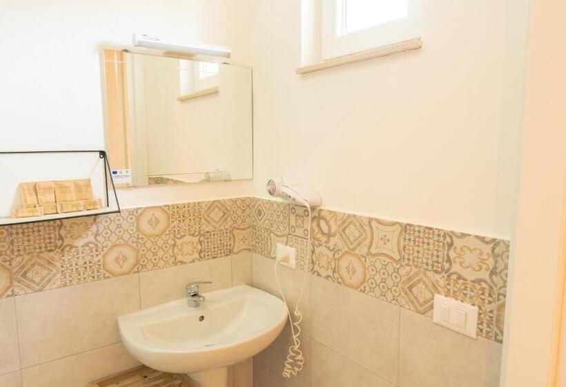 Семейный Номер, Arome B&b