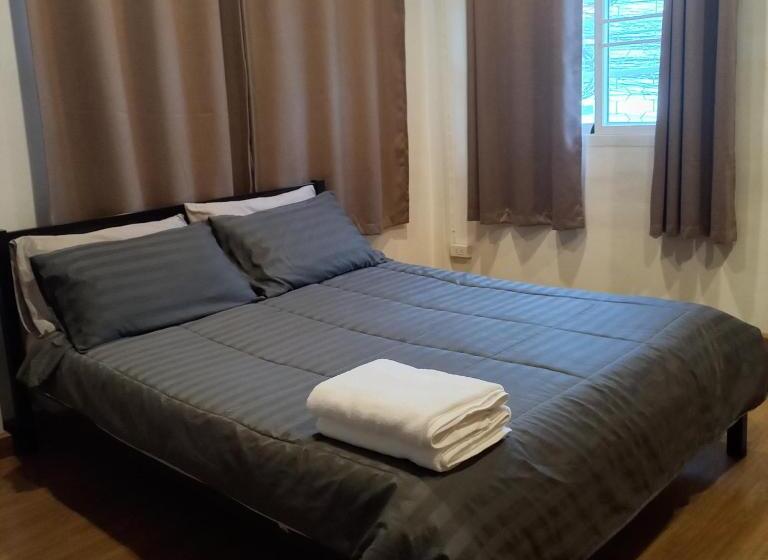 Quarto Triplo Deluxe, Happy Hostel