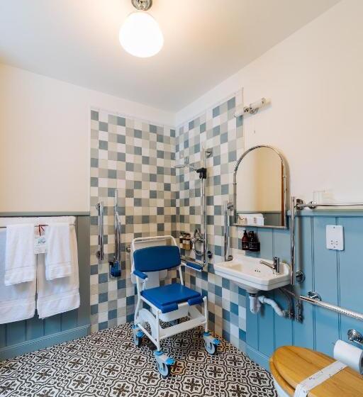 اتاق استاندارد پلاس, Rokeby Manor