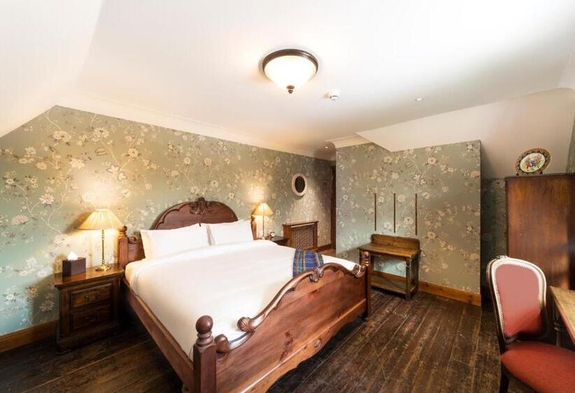 اتاق لوکس با تخت بزرگ, Rokeby Manor