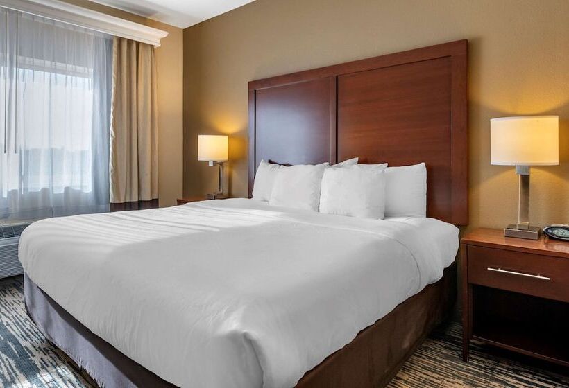 سوییت, Comfort Suites Keeneland