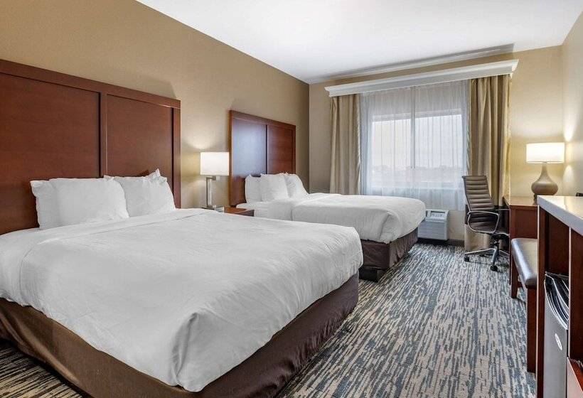 سوییت, Comfort Suites Keeneland
