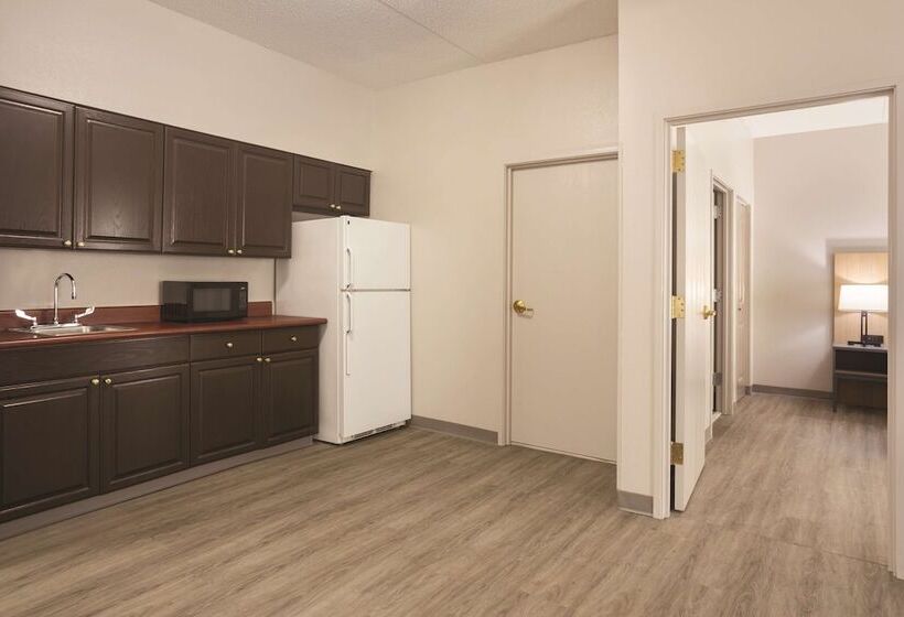 סוויטה, Country Inn & Suites By Radisson, Chattanoogalookout Mountain