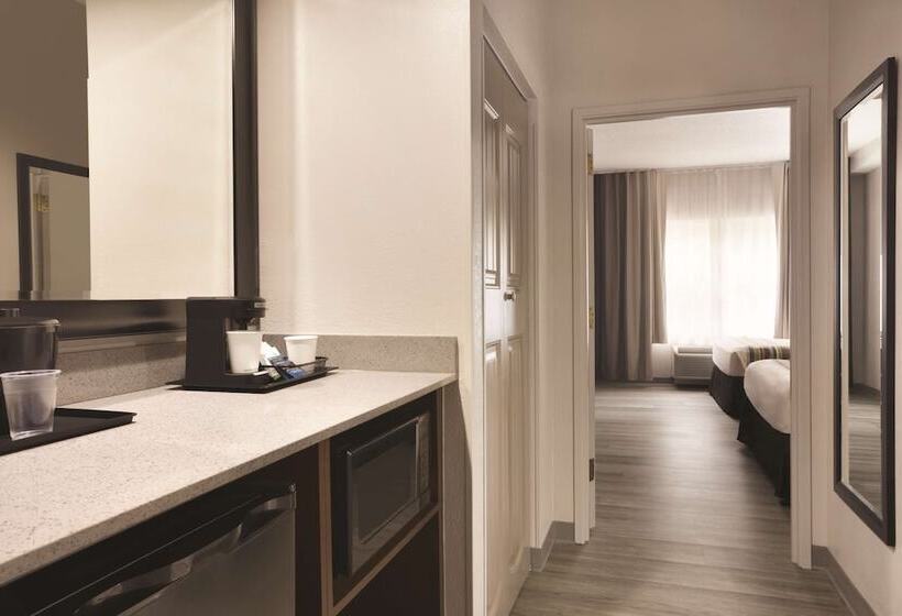 סוויטה, Country Inn & Suites By Radisson, Chattanoogalookout Mountain