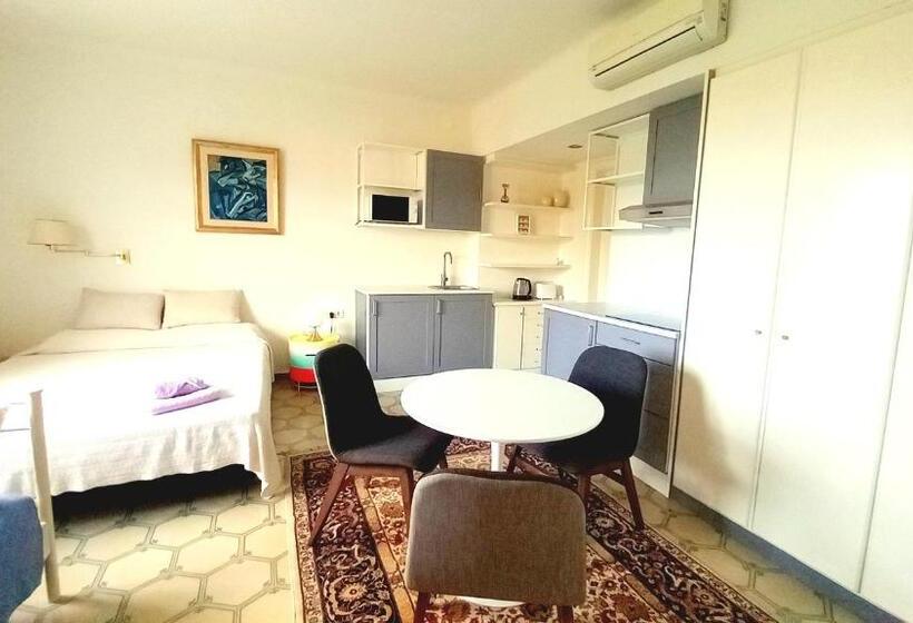 스탠다드 스튜디오, Apartments In Villa Isabel