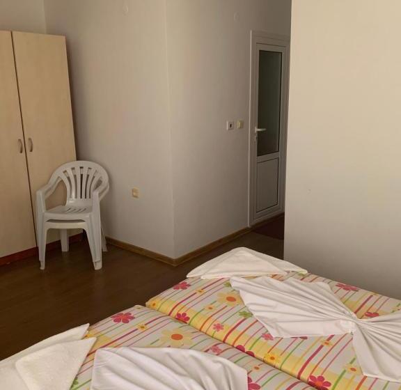 דירה בת חדר שינה 1 עם מרפסת, Lilia Guest House