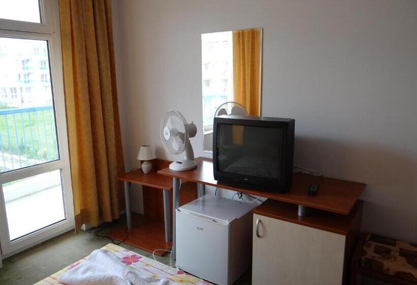 חדר אקונומי, Lilia Guest House