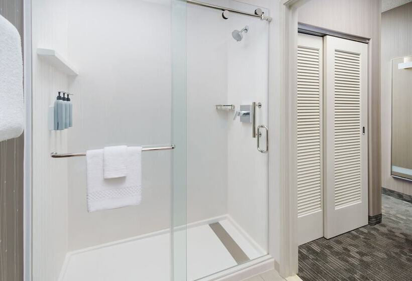 스탠다드 룸 더블 침대, Courtyard By Marriott Roseville