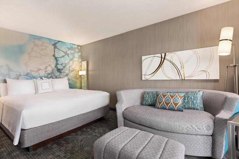 스탠다드 룸 킹사이즈 침대, Courtyard By Marriott Roseville