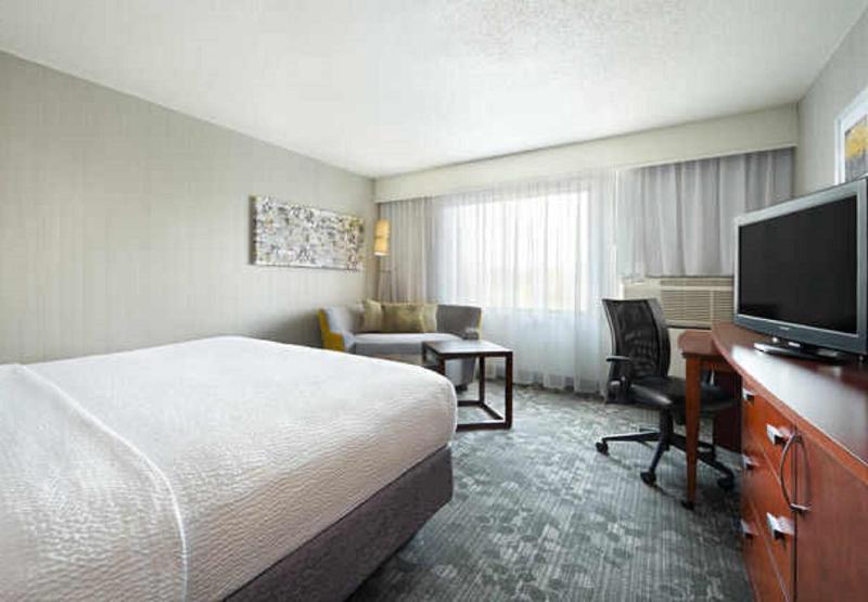 Quarto Standard Cama King, Courtyard Mishawaka University Area