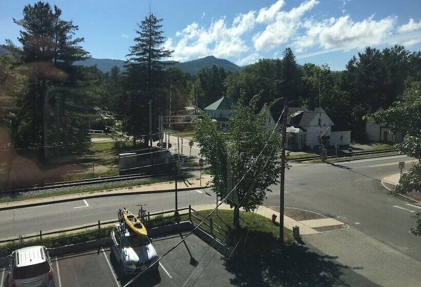 Апартаменты 2 Спальни, Cranmore Inn