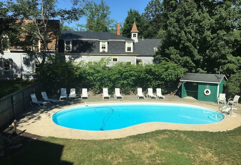 Family Suite, Cranmore Inn