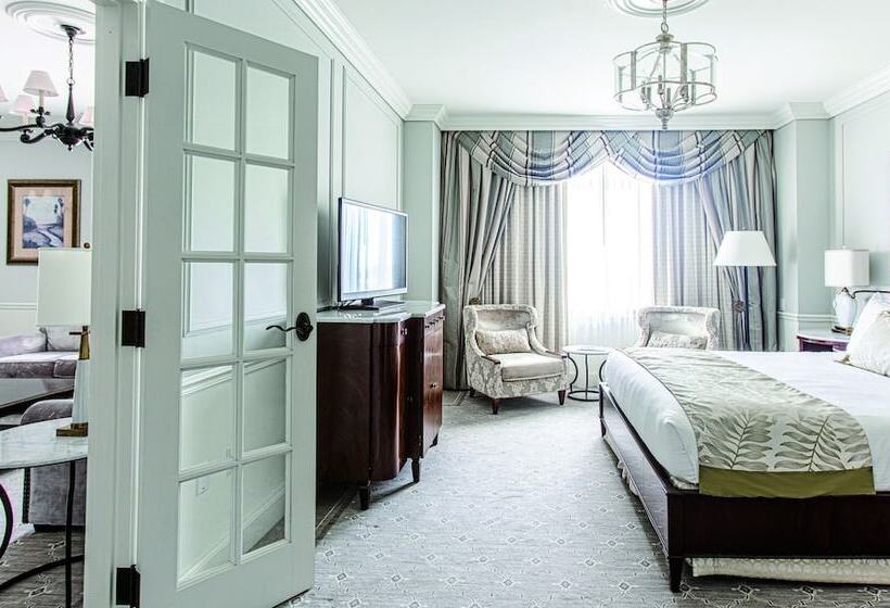 سوئیت کلاب, The Charleston Place