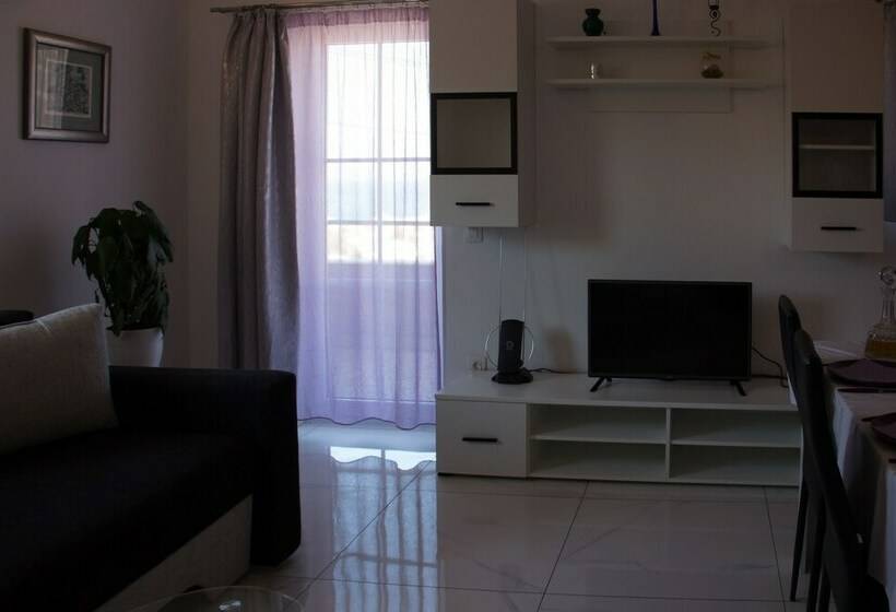 آپارتمان راحتی 1 خوابه, Bmb Apartments   Senj