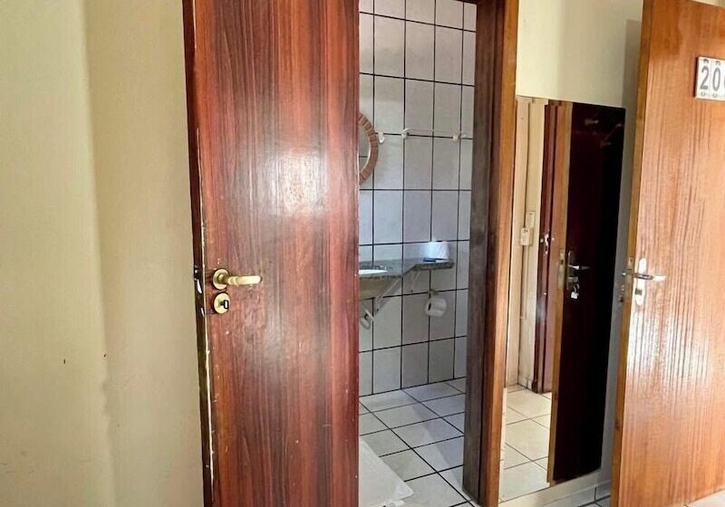 Quarto Familiar, Pousada Riosmar