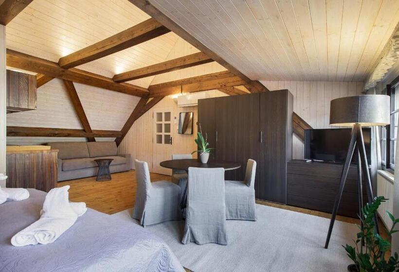 スタンダードトリプルルーム, Apartmány šupina