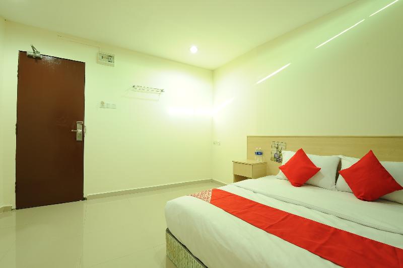 سوییت سوپریور, Batu Caves Star Hotel By Oyo Rooms