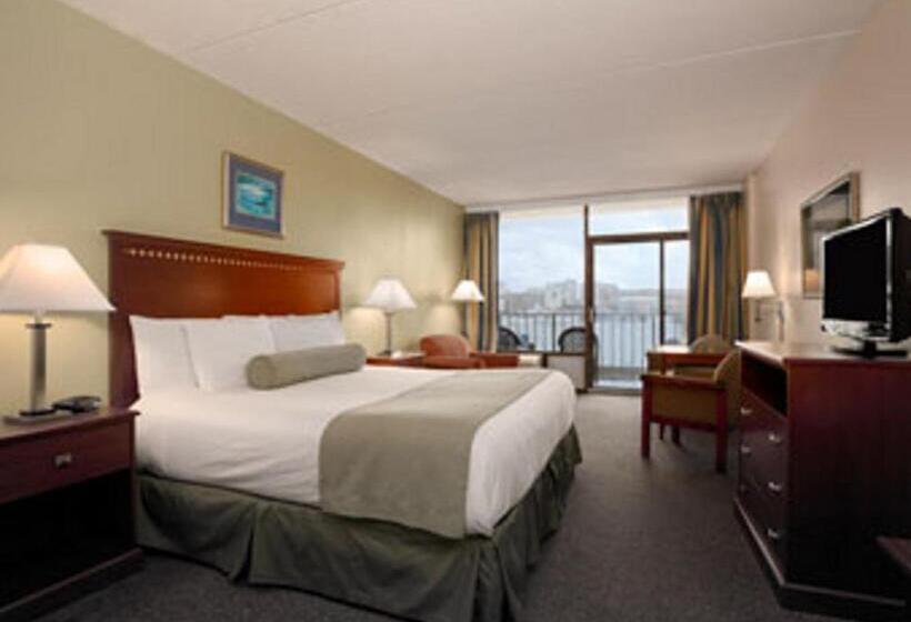 اتاق استاندارد با تخت بزرگ, Days Inn By Wyndham Virginia Beach At The Beach