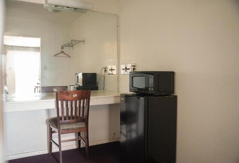 Номер Стандарт, Downtown Inn