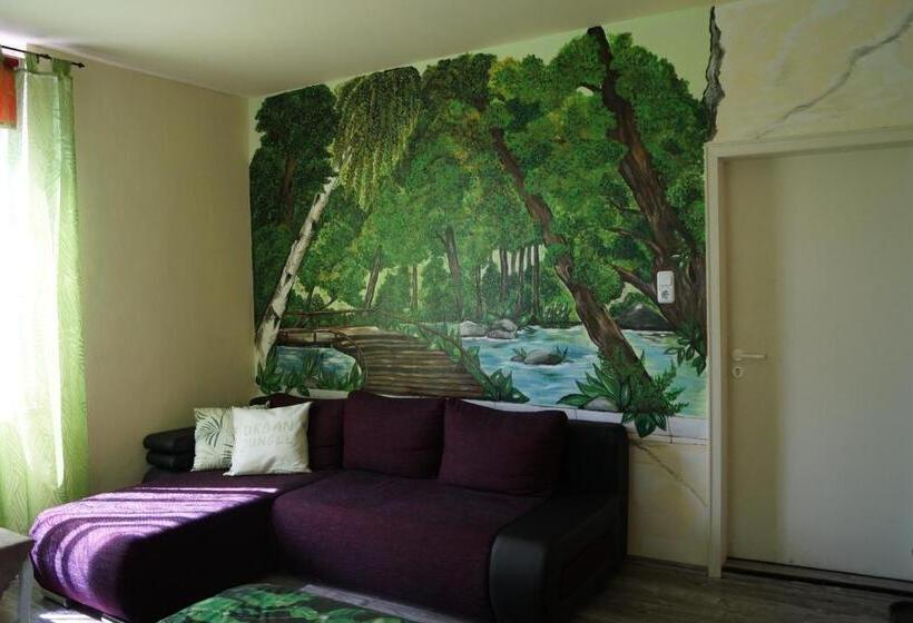 Номер Стандарт, Pension Mona Lisa