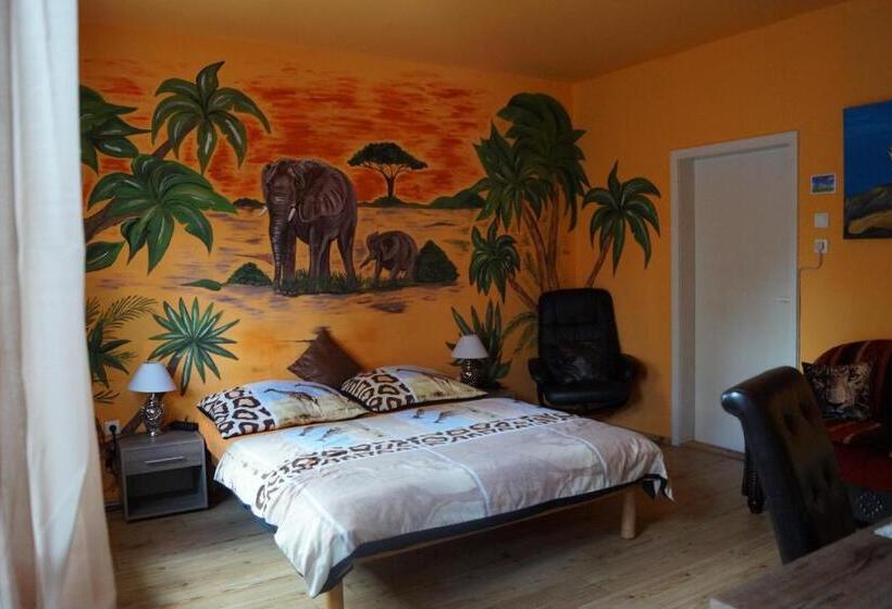 Номер Стандарт, Pension Mona Lisa
