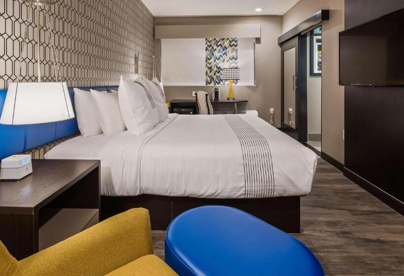 اتاق استاندارد با تخت بزرگ برای معلولان, Glō Best Western Tulsa Catoosa East Route 66