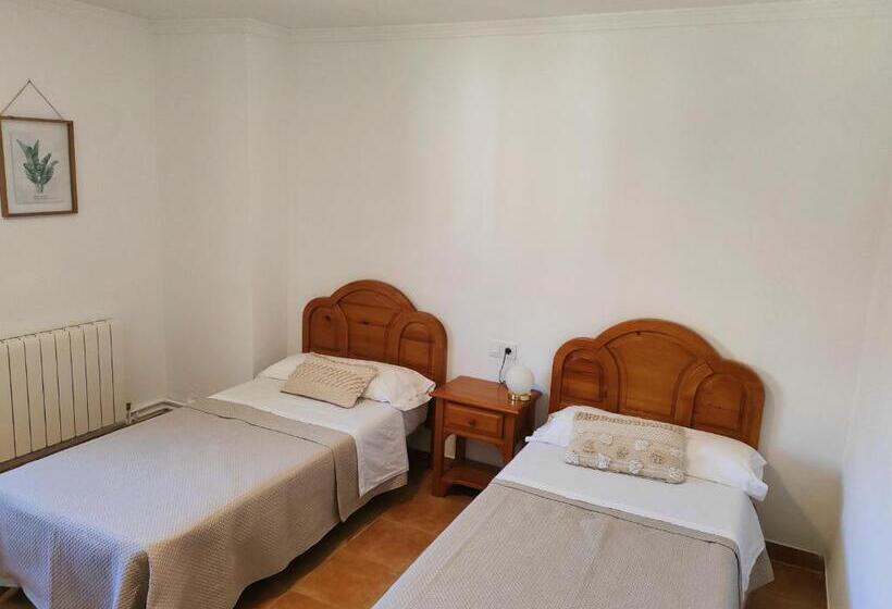 Номер Стандарт, Hostal Mirall Rural