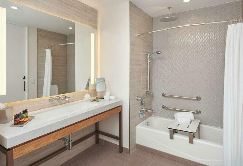 Номер Стандарт Адаптированный для Инвалидов, Canopy By Hilton West Palm Beach Downtown