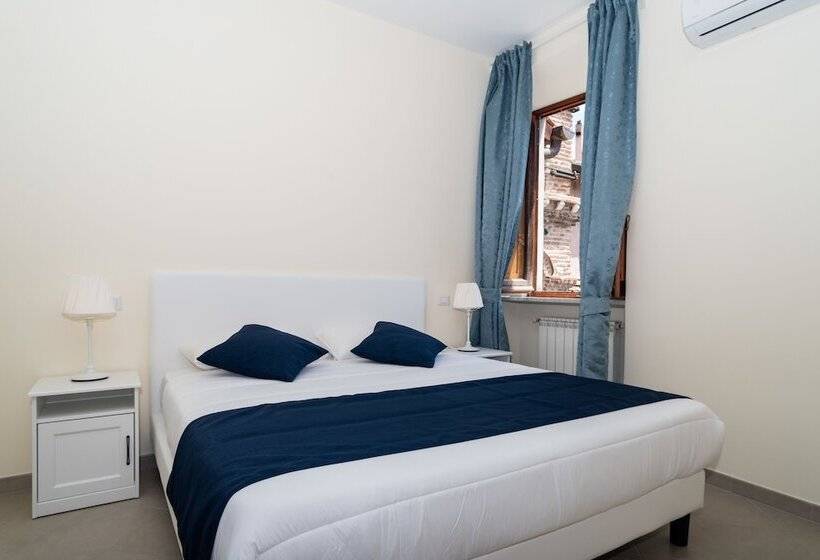 اتاق کلاسیک چهارنفره, Minerva Monks Inn