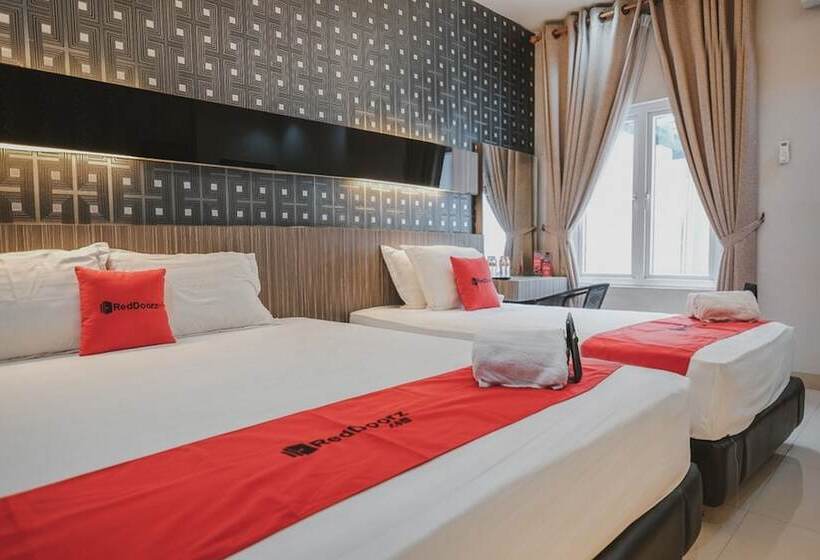 Семейный Номер, Reddoorz @ Jamin Ginting Medan