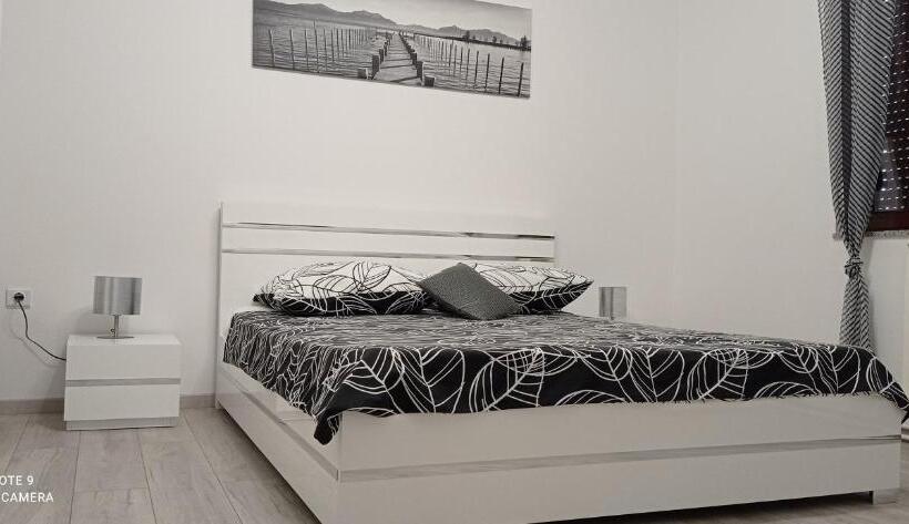 Deluxe Zimmer, Viktor Rooms And Apartments