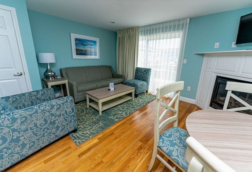 Люкс, Edgewater Beach Resort