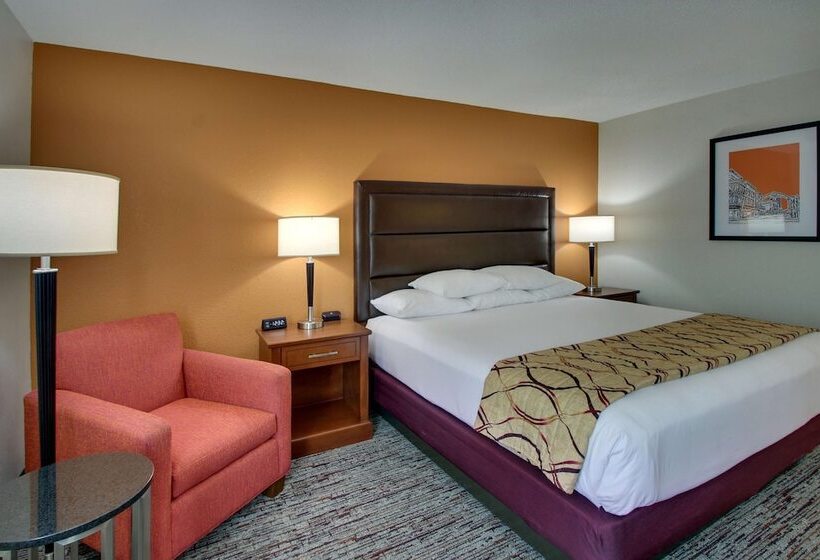 اتاق لوکس, Drury Inn & Suites Evansville East