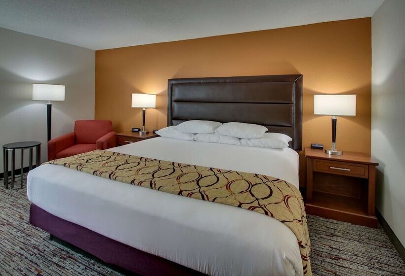 اتاق لوکس, Drury Inn & Suites Evansville East